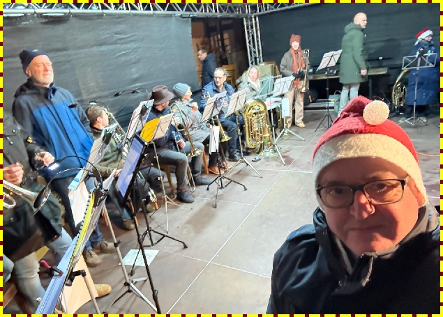 06_19.12.Tuten auf dem Marktplatz.jpg